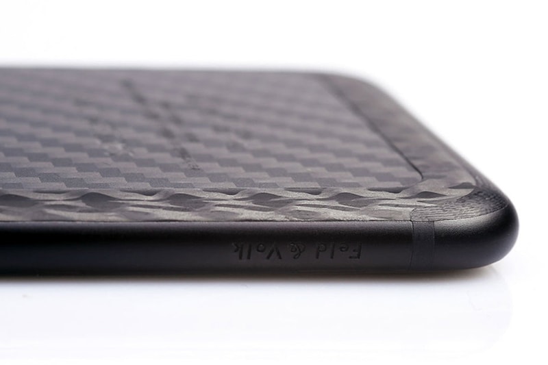 Feld and Volk Custom Double Carbon iPhone 6