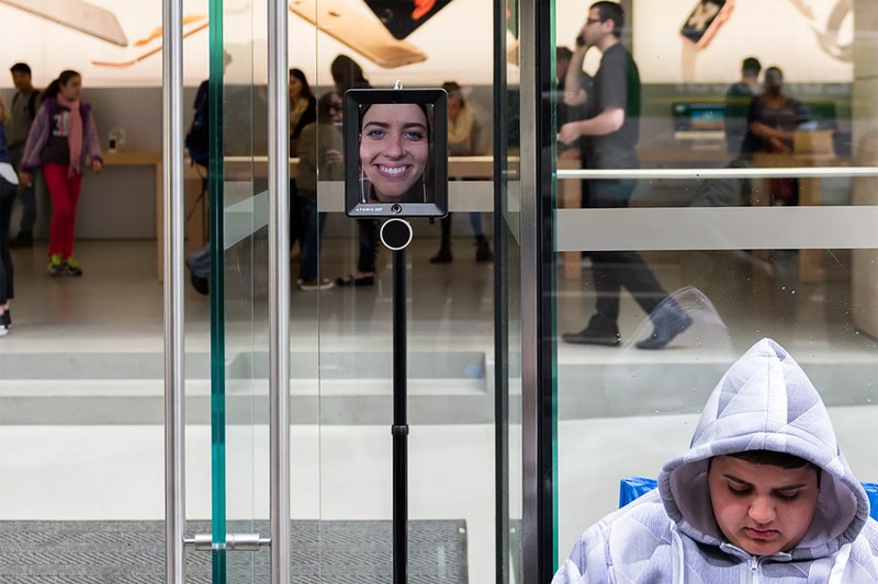 iPad In Line for iPhone 6S