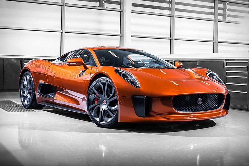 Jaguar C-X75 Bond