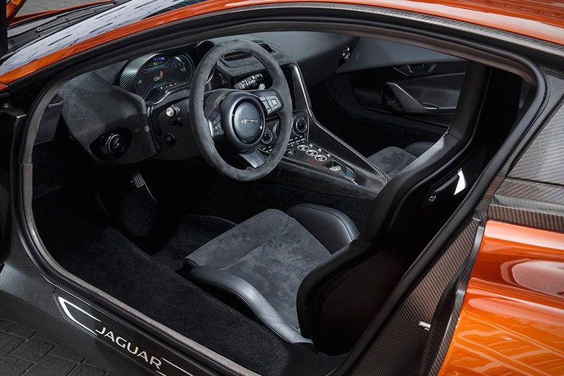 Jaguar C-X75 Bond
