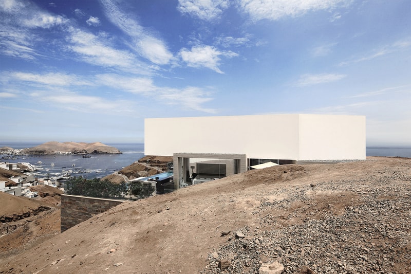 Natural Contemporary Clifftop House Poseidon