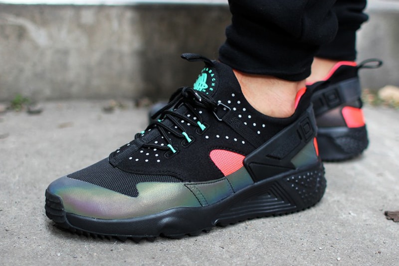 Nike Air Huarache Utility PRM Bright Crimson