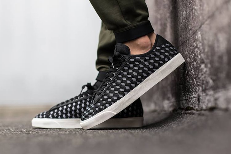 Nike Tennis Classic AC Woven Black Ivory