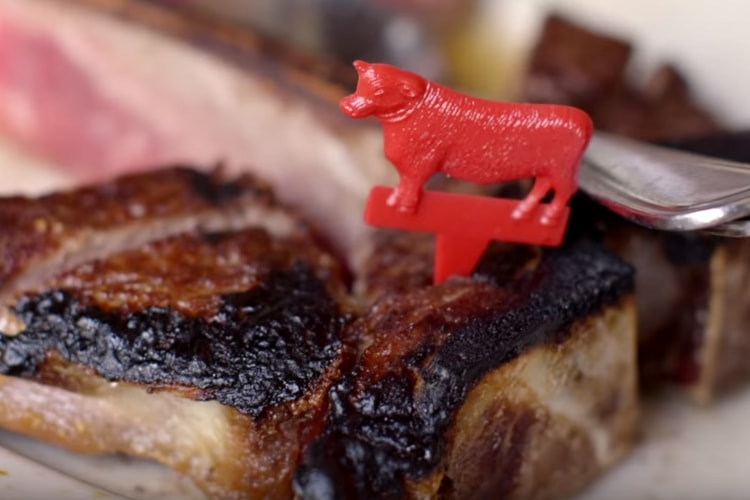 Peter Luger's Porterhouse for 2 From Butcher to Table in 60 Seconds