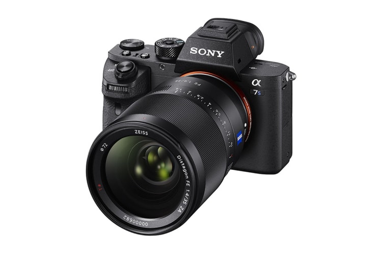 Sony Unveils the A7s II