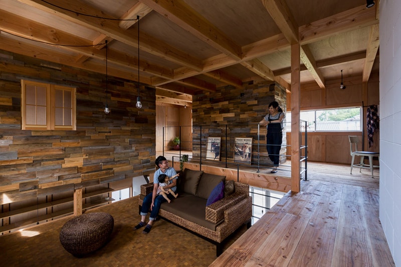 ALTS Design Offices Develops Warehouse-Inspired Home