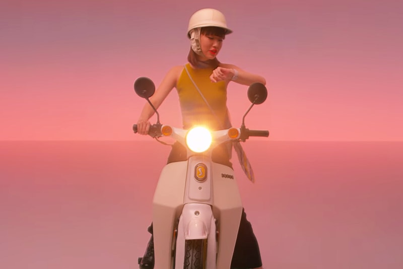 Apple Watch Commercial Chloe Sevigny & RZA