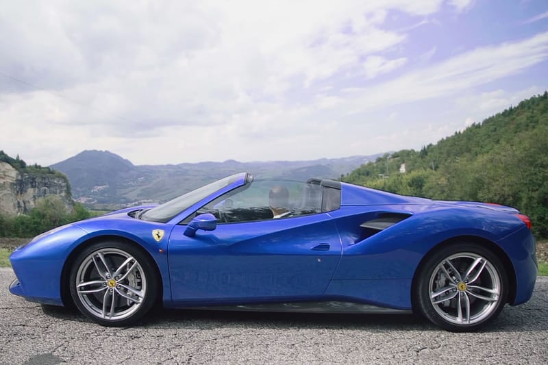 Chris Harris Reviews the Smooth Ferrari 488 Spider