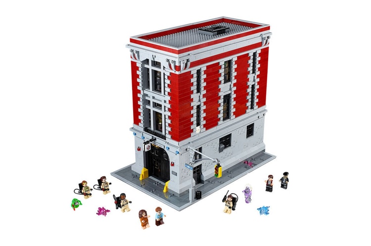 A First Look at the Official LEGO 'Ghostbusters' HQ Set
