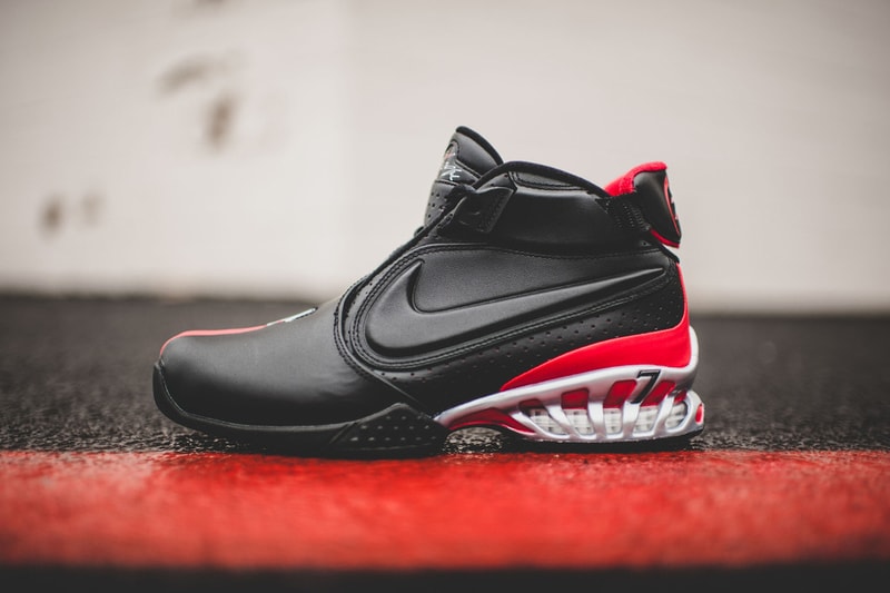 Nike Vick 2 Black Red Sneaker