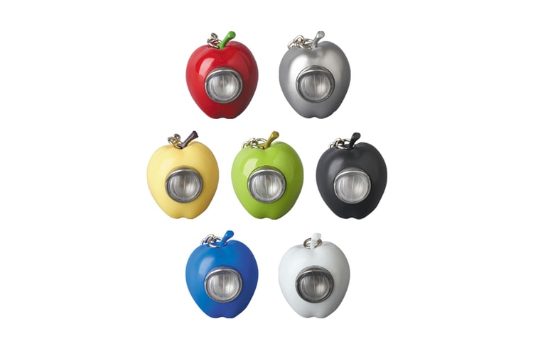 UNDERCOVER GILAPPLE Light Keychain
