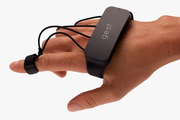 The Gest Hand Controller Lets You Use Your Computer Like 'Minority Report'
