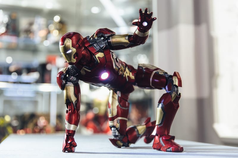 Hot Toys Iron Man 3 Power Pose Mark XLII 1/6 Scale Figure Video Review &  Images