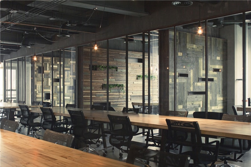 LEO Digital Network Shanghai Headquarters by LLLab