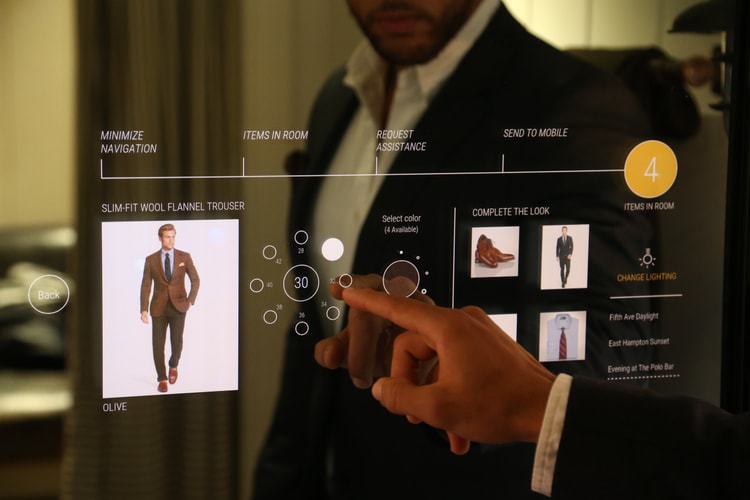 Ralph Lauren Unveils Interactive Fitting Rooms