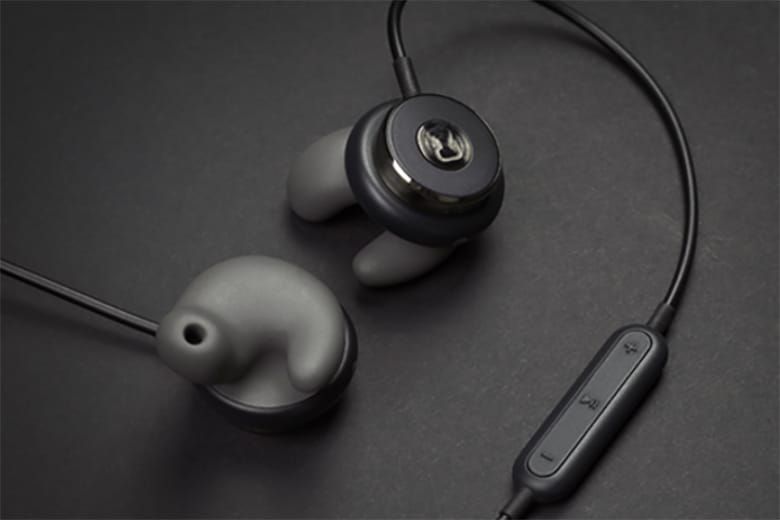 Revols Earphones Guarantees a Custom Fit for All Wearers