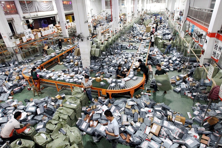 China Shatters Online Shopping Records in Just 12 Hours on Single's Day
