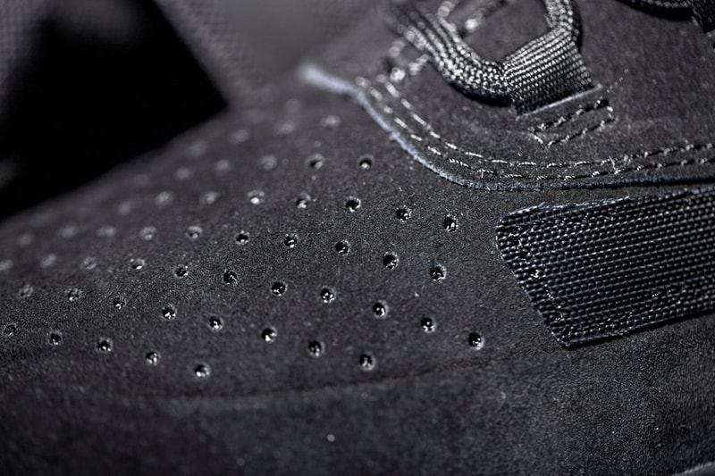 adidas Originals Triple-Black Yeezy Boost 750