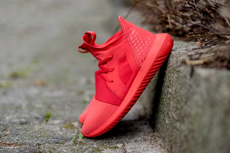 adidas WMNS Tubular Defiant Lush Red Sneaker