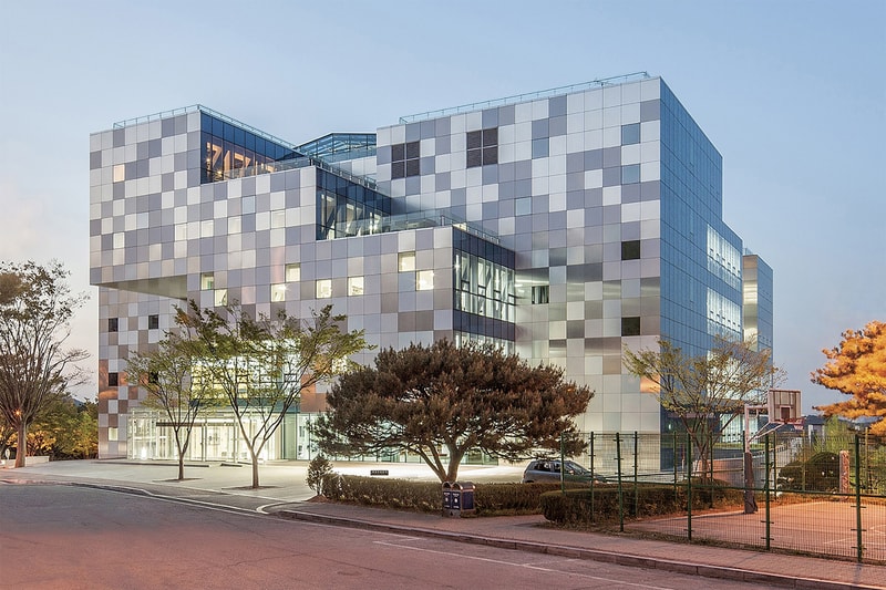 Hoseo University Library by DongWoo Architects