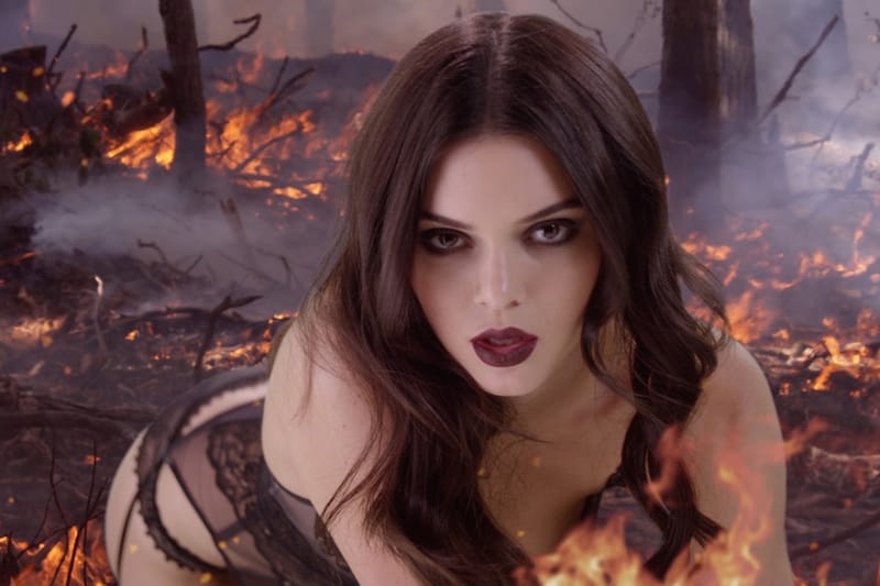 Kendall Jenner Heats up Christmas Eve With 'LOVE Magazine'