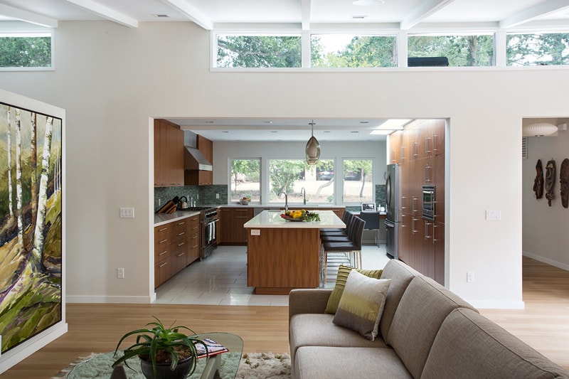 This Mid-Century Bay Area Home Embraces Open Spaces 