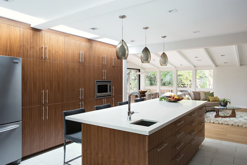 This Mid-Century Bay Area Home Embraces Open Spaces 