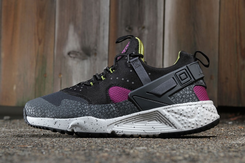 Nike Air Huarache Utility in Berry and Gray