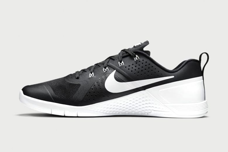 black and white metcons