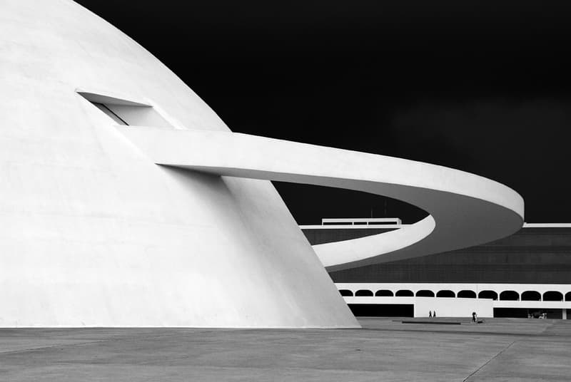 Haruo Mikami Photographs Oscar Niemeyer Brazil