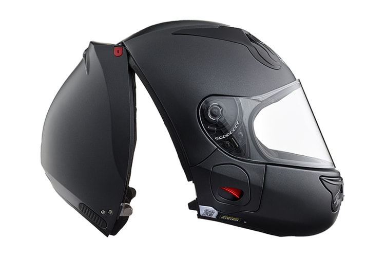 Vozz Helmets Removes the Struggle From Putting on Your Motorcycle Helmet
