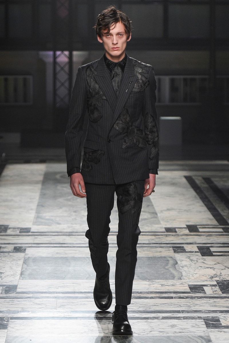 Alexander McQueen 2016 Spring/Summer Runway Collection