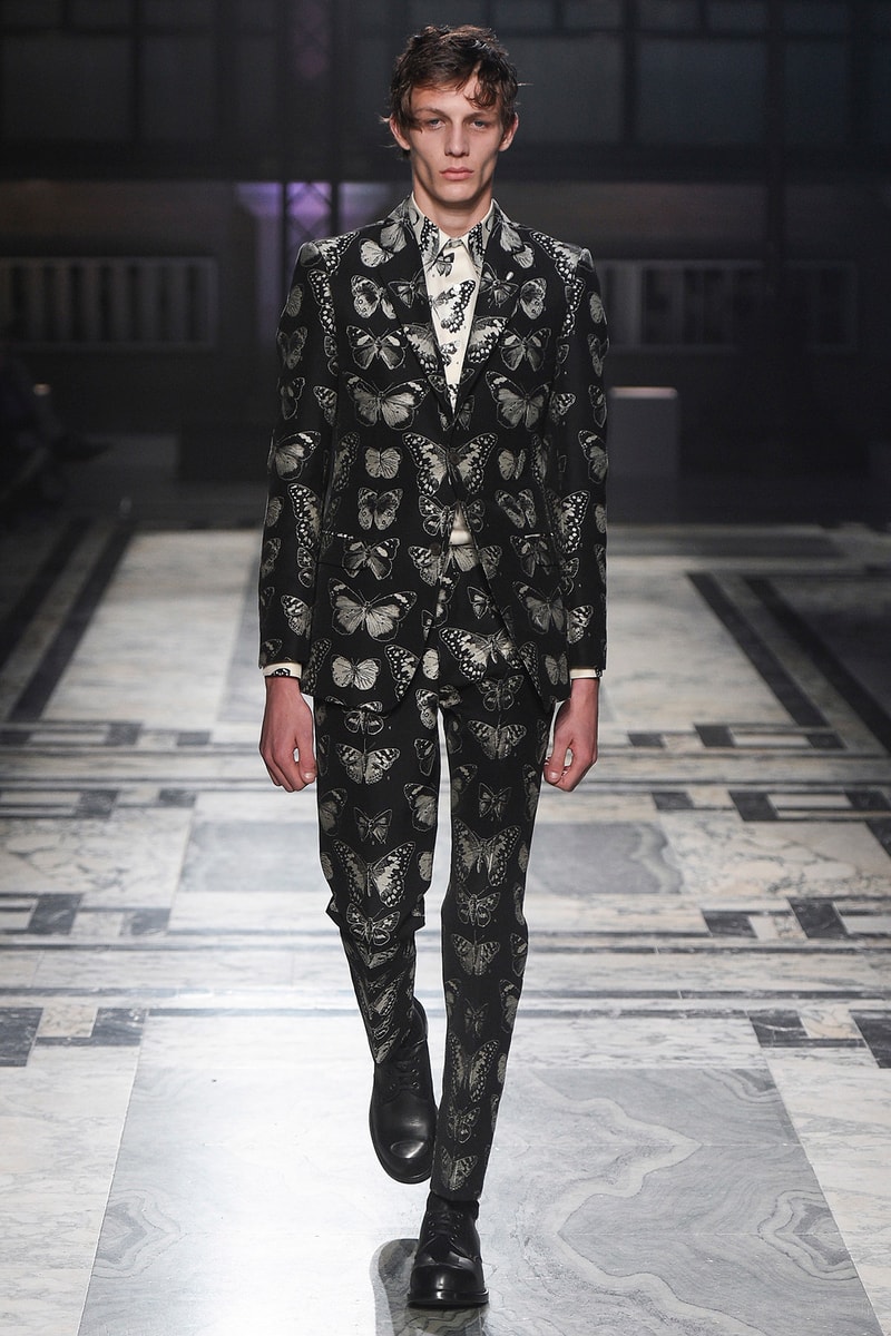 Alexander McQueen 2016 Spring/Summer Runway Collection