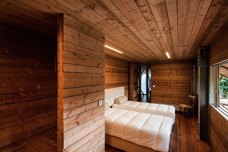 Carvalho Araujo Geres House