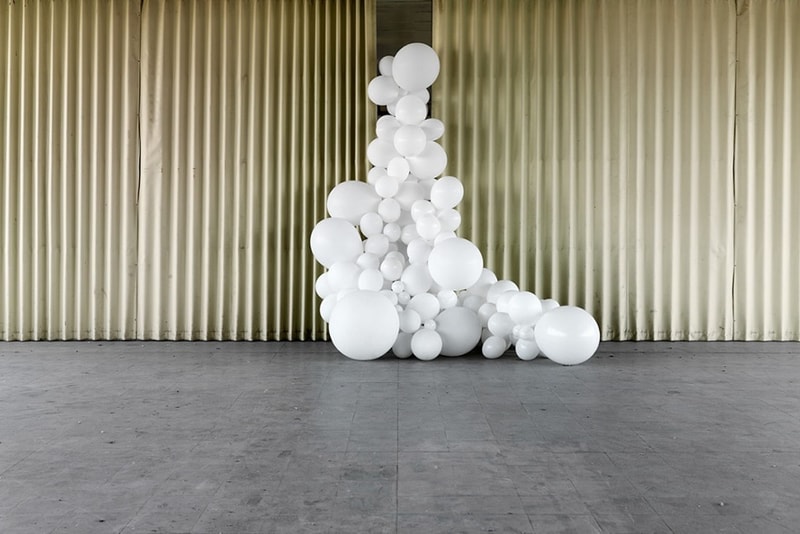Charles Petillon INVASIONS Balloon Exhibition