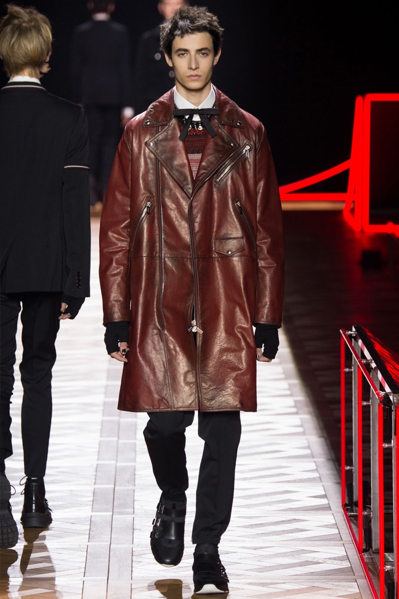 Kris Van Assche Knows How to Be Dapper and Warm in Dior Homme's 2016 Fall/Winter Collection