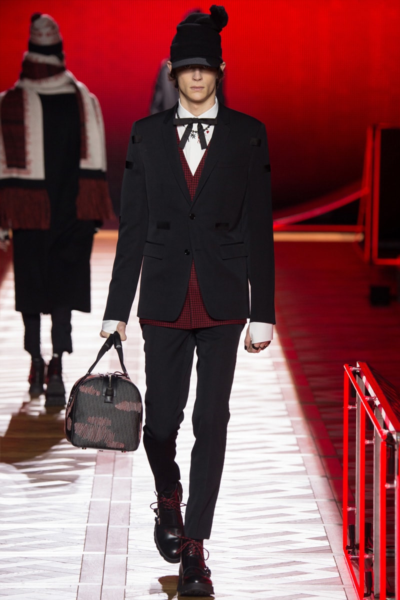 Kris Van Assche Knows How to Be Dapper and Warm in Dior Homme's 2016 Fall/Winter Collection