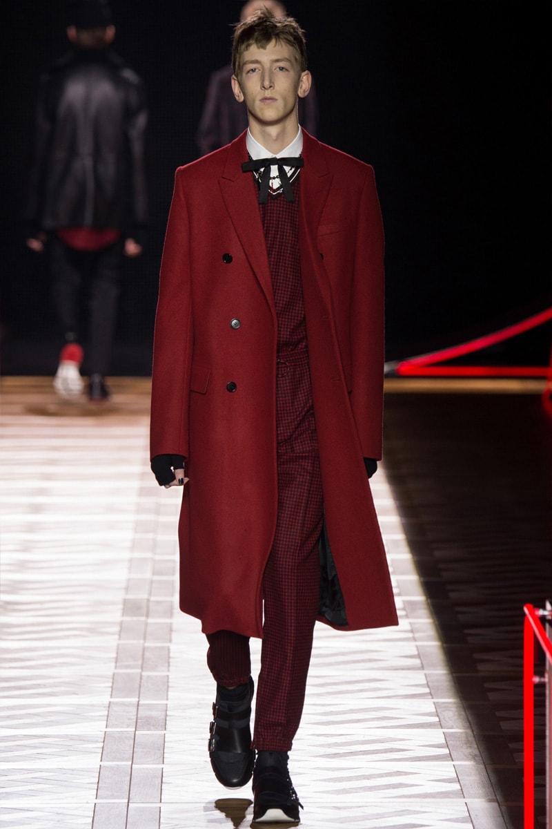Kris Van Assche Knows How to Be Dapper and Warm in Dior Homme's 2016 Fall/Winter Collection