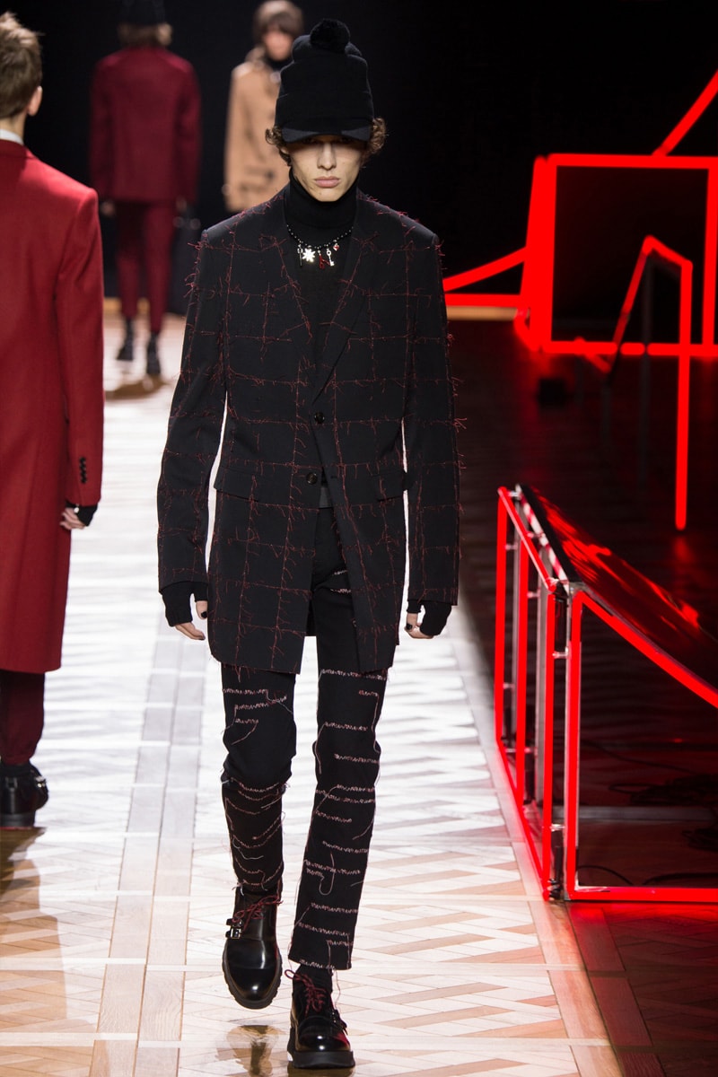Kris Van Assche Knows How to Be Dapper and Warm in Dior Homme's 2016 Fall/Winter Collection
