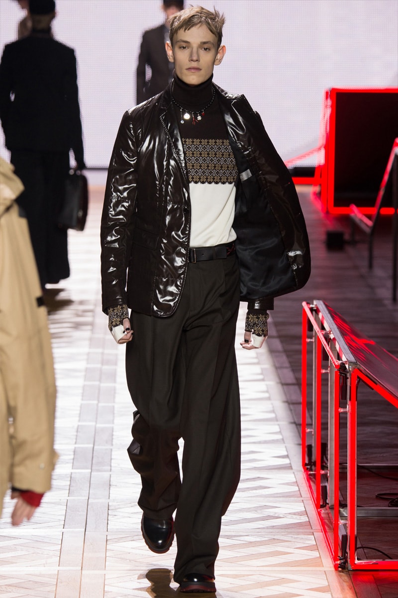 Kris Van Assche Knows How to Be Dapper and Warm in Dior Homme's 2016 Fall/Winter Collection