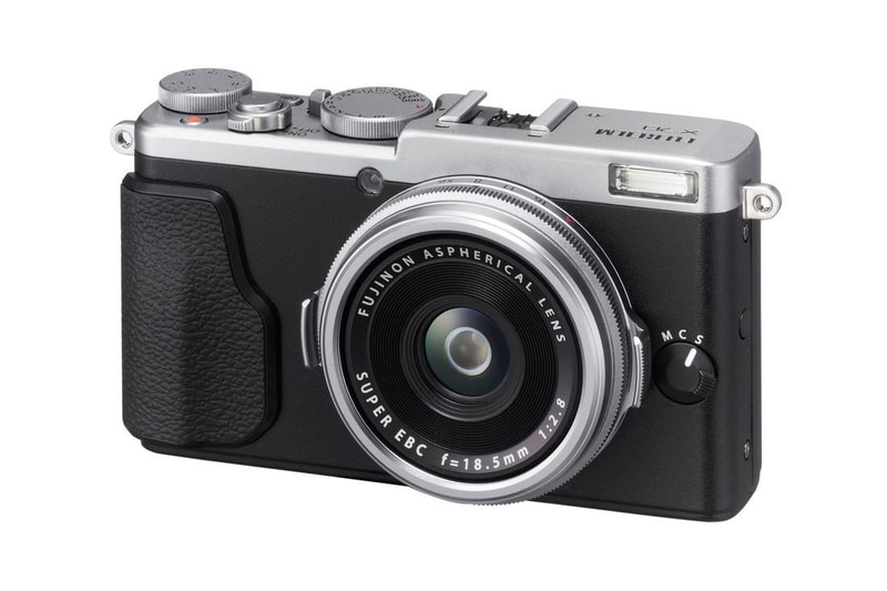 Fujifilm X70 Camera Unveiled