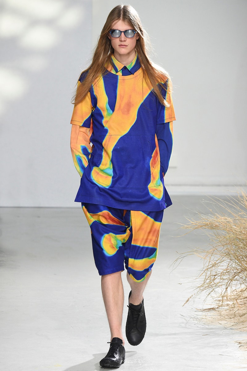 Issey Miyake's 2016 Fall/Winter Collection Centers on the "Neonomad" 