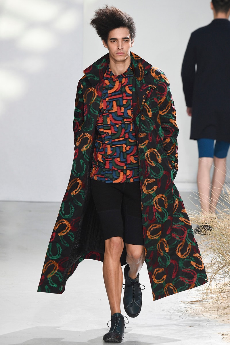 Issey Miyake's 2016 Fall/Winter Collection Centers on the "Neonomad" 