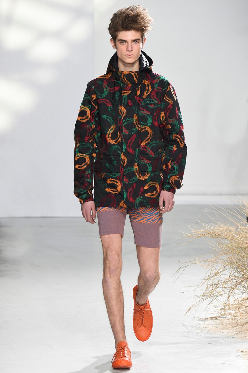 Issey Miyake's 2016 Fall/Winter Collection Centers on the "Neonomad" 