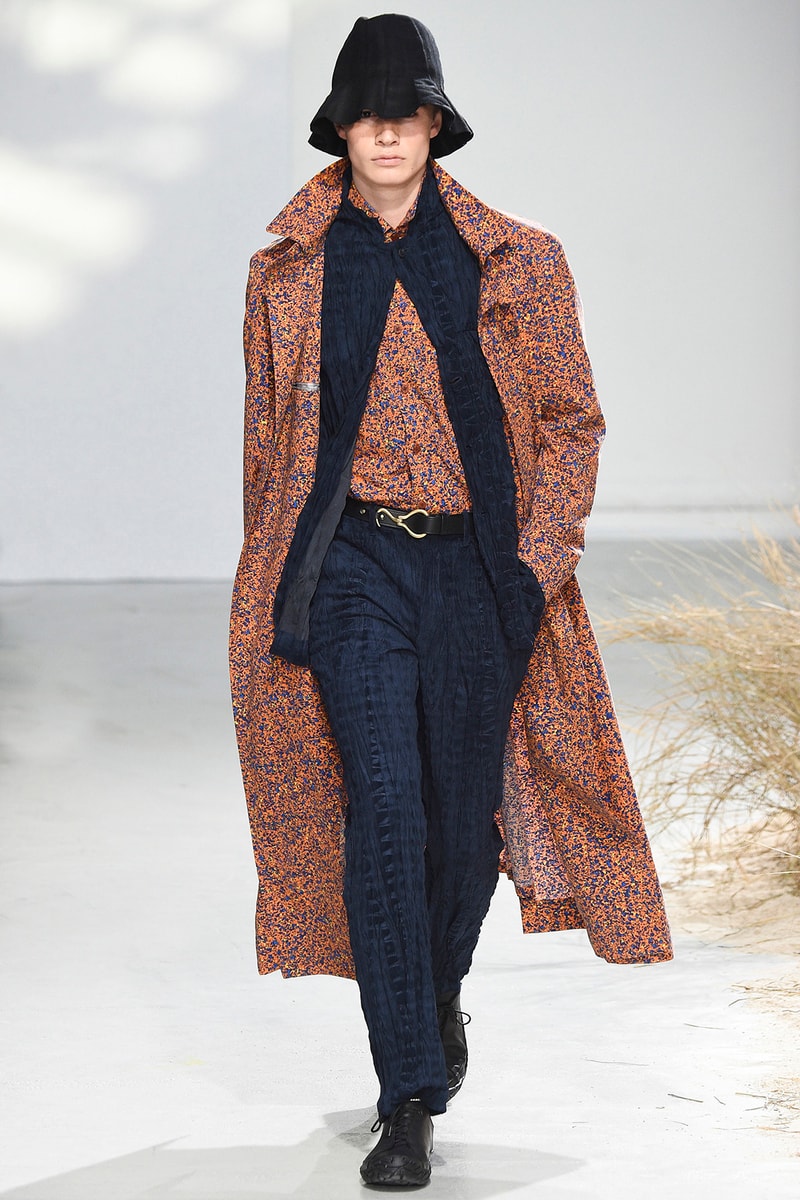 Issey Miyake's 2016 Fall/Winter Collection Centers on the "Neonomad" 