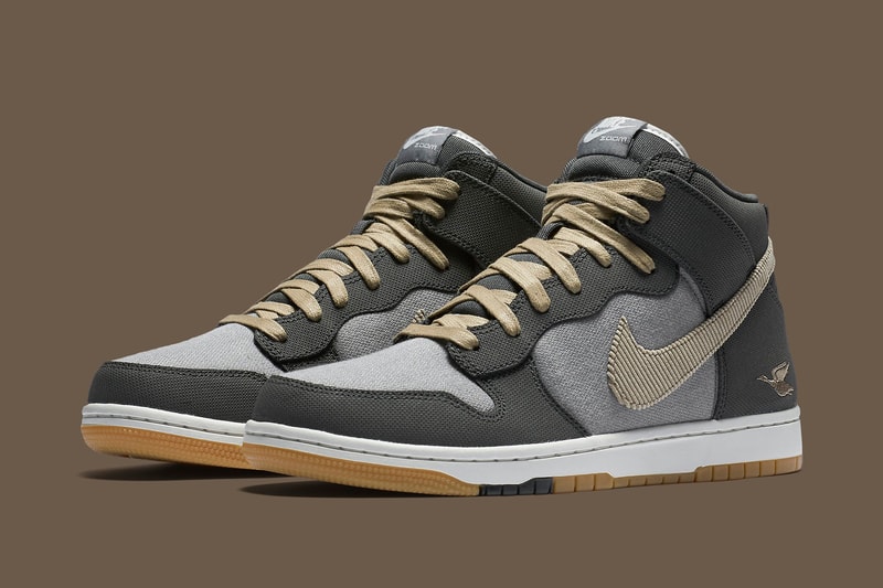 Nike Dunk Swoosh Sporting Club