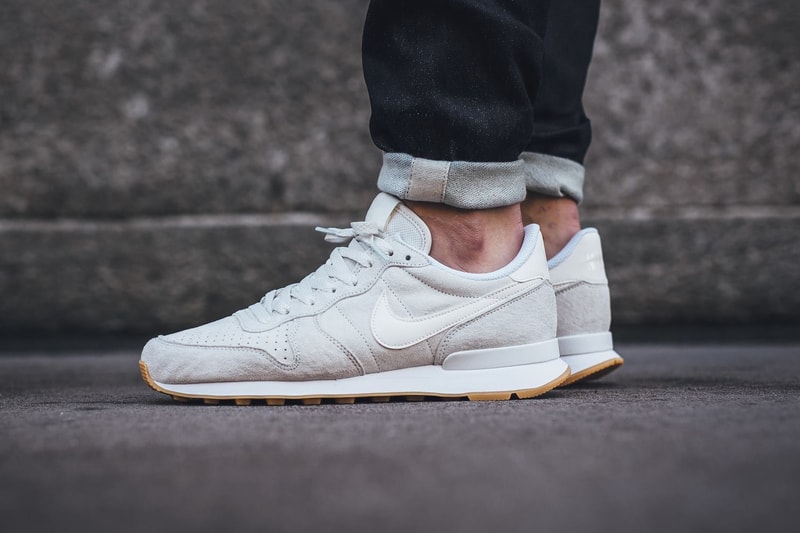 Nike Internationalist Premium Phantom White