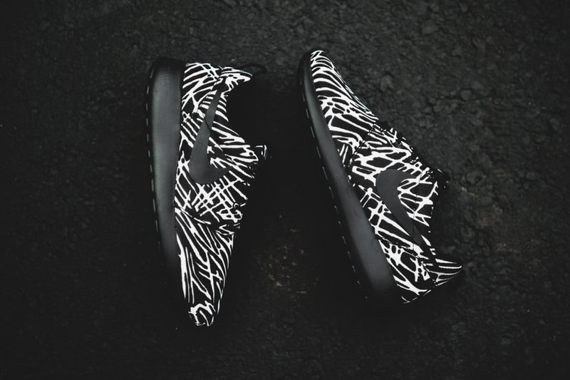 Nike WMNS Roshe One Print Black White