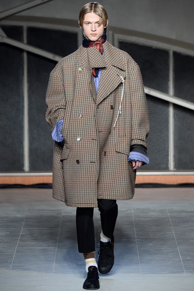 Raf Simons 2016 Fall Winter Collection