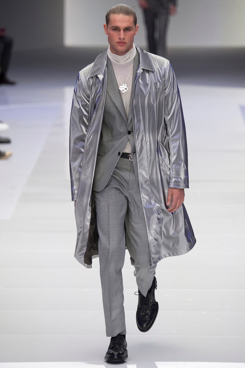 Versace 2016 Fall Winter Menswear Collection